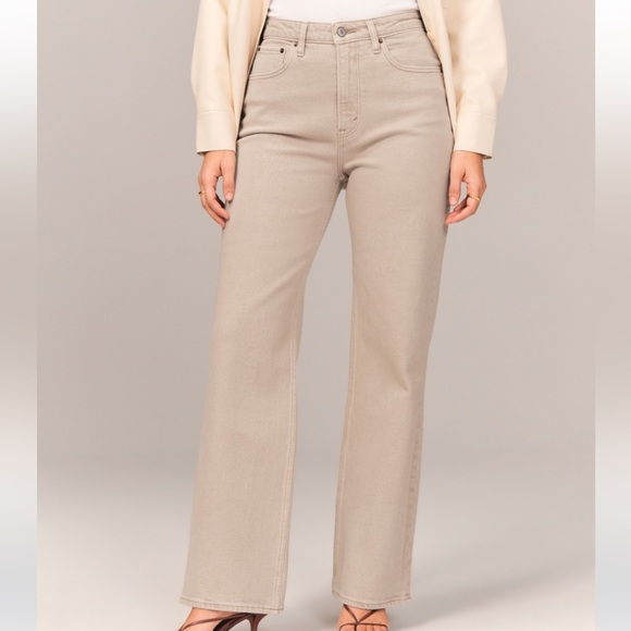 Abercrombie & Fitch Denim - Abercrombie High Rise 90s Relaxed Curve Love, Oat, Size 6 Long Jeans